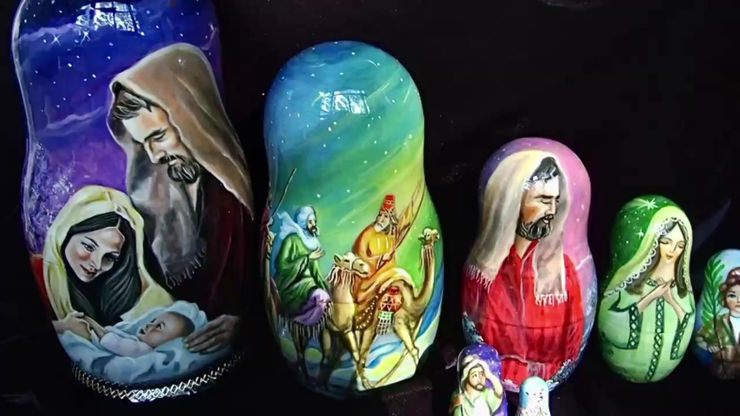 Christmas Nesting Dolls